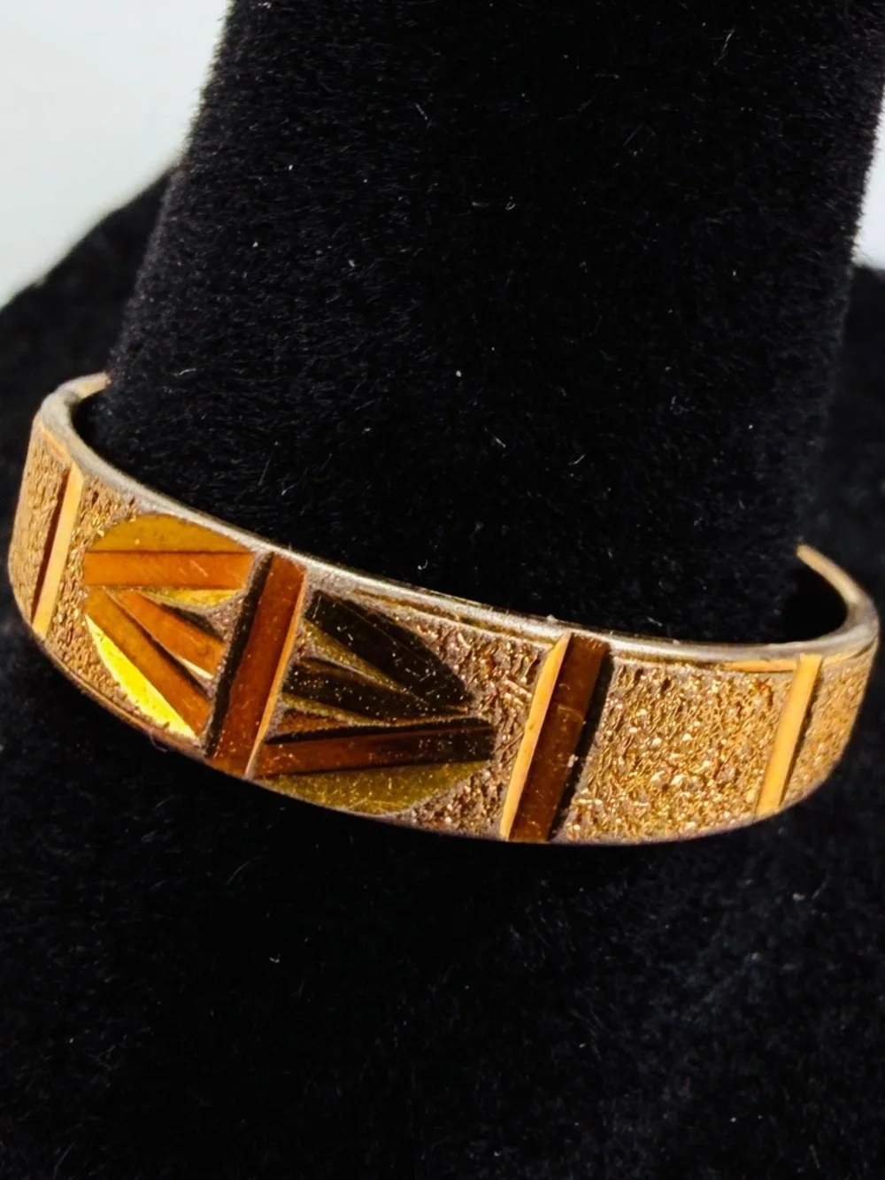 Vintage goldtone frosted etched, thin band, size 9 3/4 ring